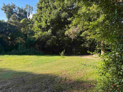 Tiny photo for 0 Crawfordville Road, Tallahassee, FL 32305 (MLS # 390282)