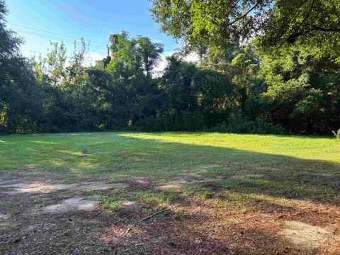Tiny photo for 0 Crawfordville Road, Tallahassee, FL 32305 (MLS # 390282)