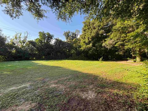 Tiny photo for 0 Crawfordville Road, Tallahassee, FL 32305 (MLS # 390282)