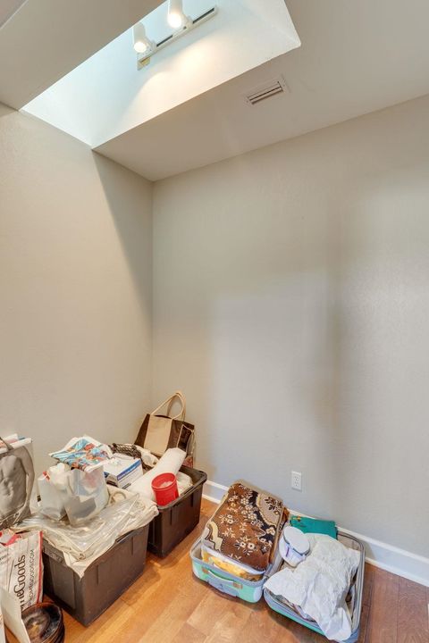 Tiny photo for 2012 Windsor Oaks Court, Tallahassee, FL 32308 (MLS # 393589)