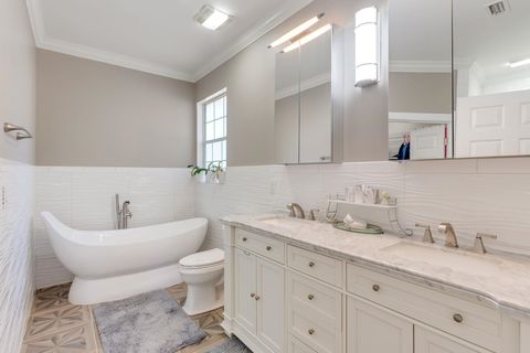 Tiny photo for 2012 Windsor Oaks Court, Tallahassee, FL 32308 (MLS # 393589)