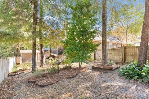 Tiny photo for 2012 Windsor Oaks Court, Tallahassee, FL 32308 (MLS # 393589)