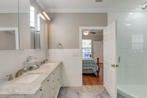 Tiny photo for 2012 Windsor Oaks Court, Tallahassee, FL 32308 (MLS # 393589)