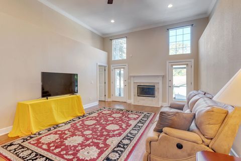 Tiny photo for 2012 Windsor Oaks Court, Tallahassee, FL 32308 (MLS # 393589)