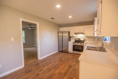 Tiny photo for 81 Knight Road, Midway, FL 32343 (MLS # 402921)