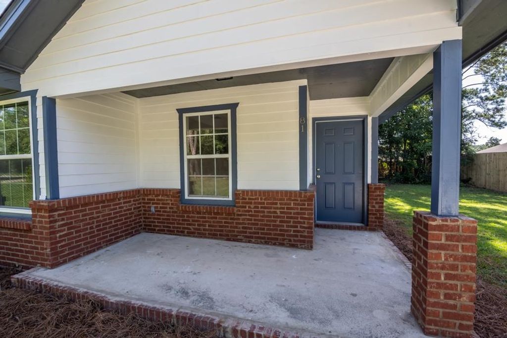 Photo of 81 Knight Road, Midway, FL 32343 (MLS # 402921)