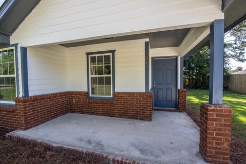 Tiny photo for 81 Knight Road, Midway, FL 32343 (MLS # 402921)