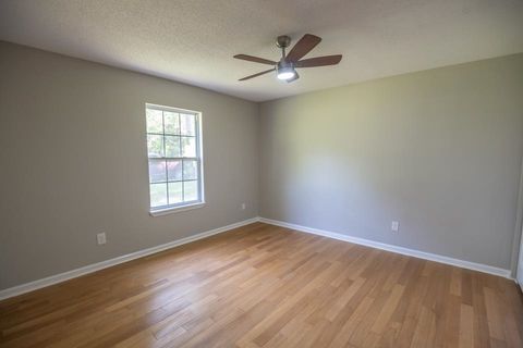 Tiny photo for 81 Knight Road, Midway, FL 32343 (MLS # 402921)