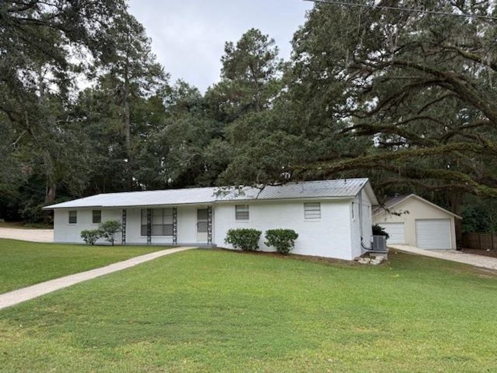 Photo of 1601 Salmon Drive, Tallahassee, FL 32303 (MLS # 391648)