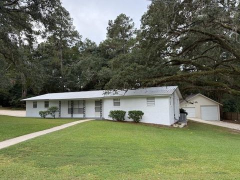 Photo of 1601 Salmon Drive, Tallahassee, FL 32303 (MLS # 391648) Photo of 1601 Salmon Drive, Tallahassee, FL 32303 (MLS # 391648)