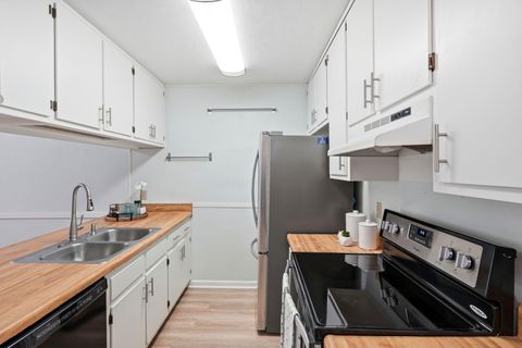 Tiny photo for 207 PARKBROOK Circle, Tallahassee, FL 32301 (MLS # 400357)