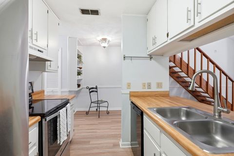 Tiny photo for 207 PARKBROOK Circle, Tallahassee, FL 32301 (MLS # 400357)