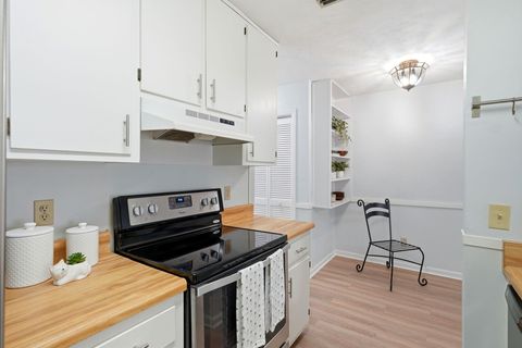 Tiny photo for 207 PARKBROOK Circle, Tallahassee, FL 32301 (MLS # 400357)
