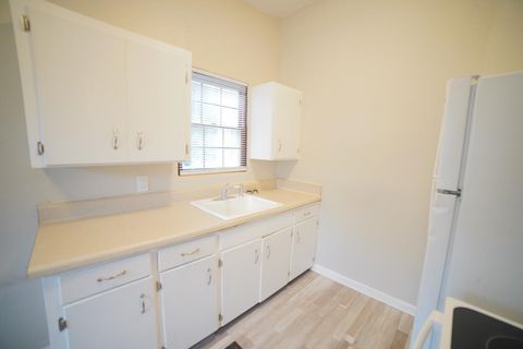 Tiny photo for 2031 Holmes Street, Tallahassee, FL 32310 (MLS # 392963)