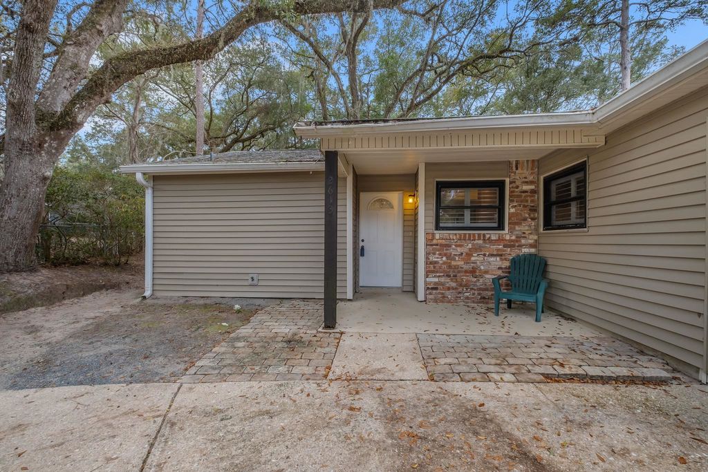 Photo of 2613 Faversham Drive, Tallahassee, FL 32303 (MLS # 394449)