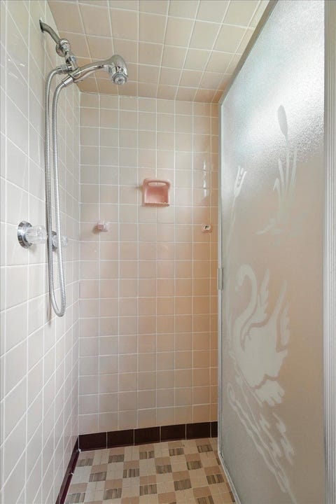 Tiny photo for 607 TALAFLO Street, Tallahassee, FL 32308 (MLS # 401070)