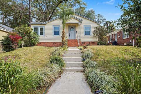 Tiny photo for 607 TALAFLO Street, Tallahassee, FL 32308 (MLS # 401070)