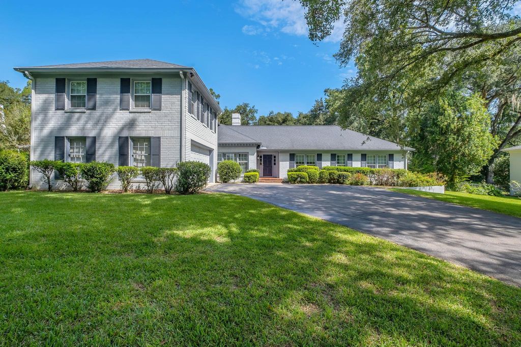 Photo of 2218 Killarney Way, Tallahassee, FL 32309 (MLS # 394938)