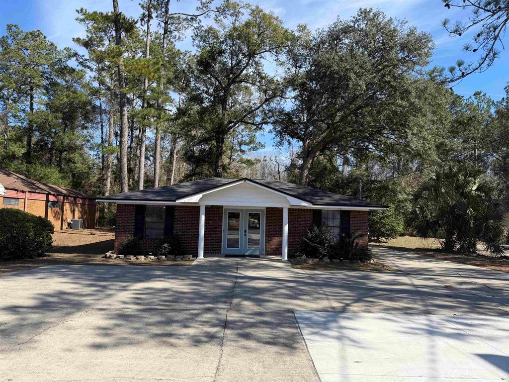 Photo of 8225 Woodville Highway, Tallahassee, FL 32305 (MLS # 395755)