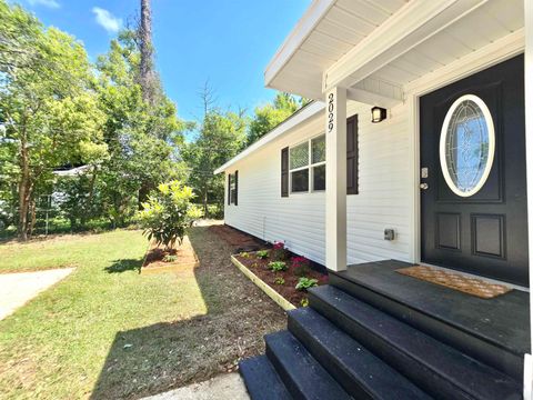 Tiny photo for 2029 HAROLD Court, Tallahassee, FL 32304 (MLS # 398064)