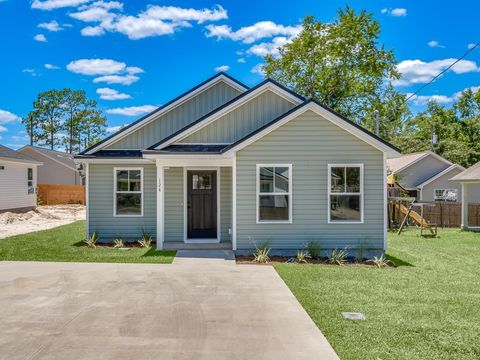 A home in Crawfordville