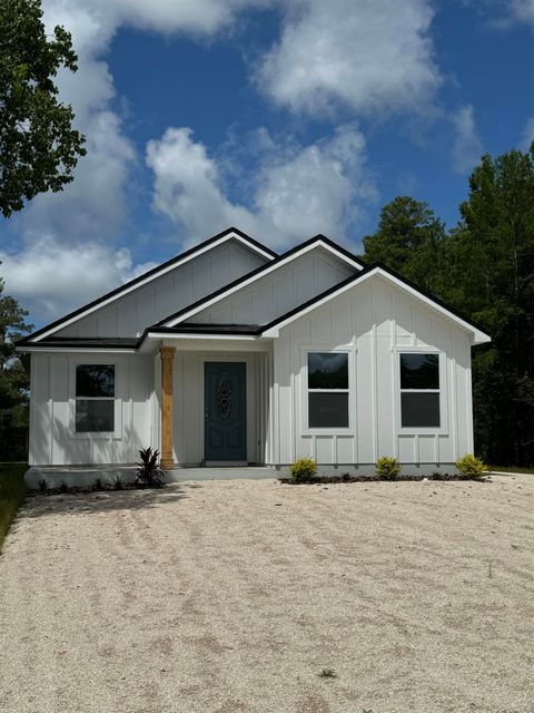 A home in Carrabelle