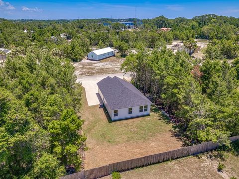 A home in Carrabelle