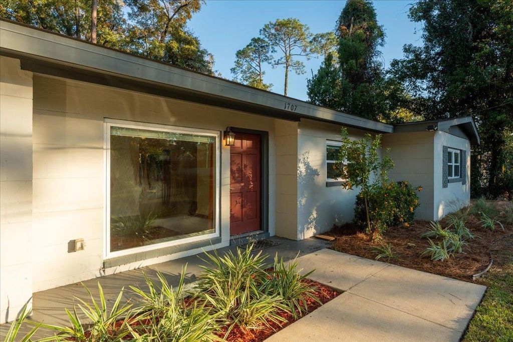 Photo of 1707 Hall Road, Tallahassee, FL 32303 (MLS # 393809)