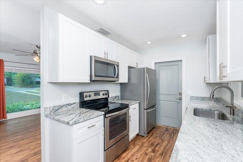 Tiny photo for 1707 Hall Road, Tallahassee, FL 32303 (MLS # 393809)