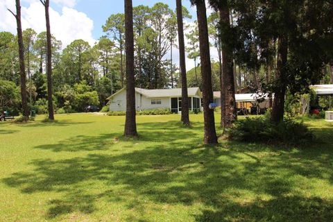 A home in Carrabelle