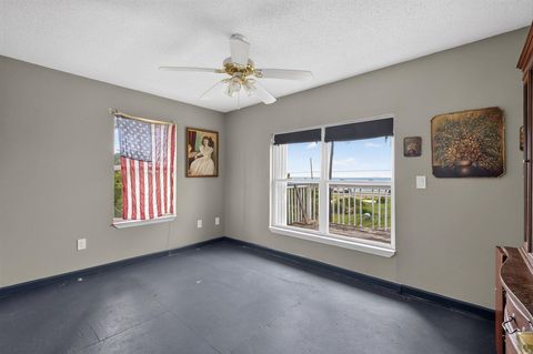 Tiny photo for 2175 HWY 98 W Highway, Carrabelle, FL 32322 (MLS # 401816)