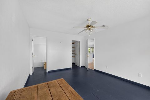 Tiny photo for 2175 HWY 98 W Highway, Carrabelle, FL 32322 (MLS # 401816)