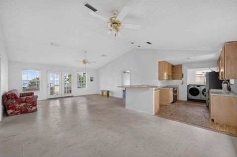 Tiny photo for 2175 HWY 98 W Highway, Carrabelle, FL 32322 (MLS # 401816)