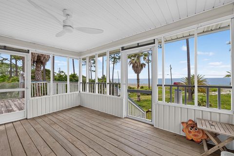 Tiny photo for 2175 HWY 98 W Highway, Carrabelle, FL 32322 (MLS # 401816)