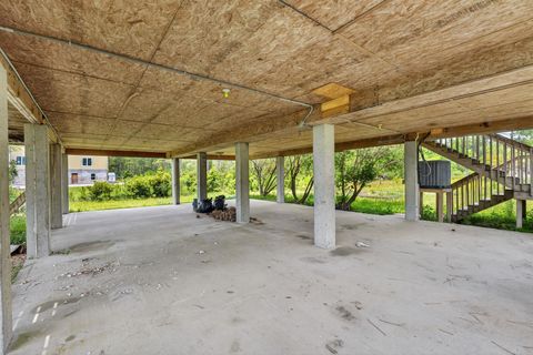 Tiny photo for 2175 HWY 98 W Highway, Carrabelle, FL 32322 (MLS # 401816)