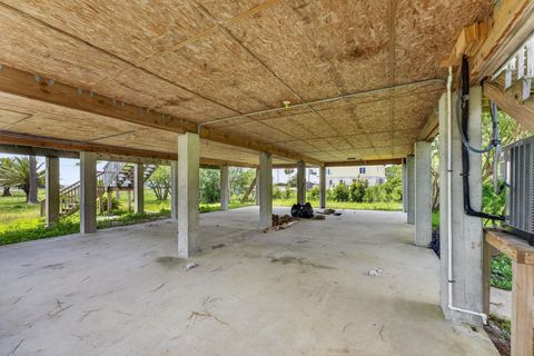 Tiny photo for 2175 HWY 98 W Highway, Carrabelle, FL 32322 (MLS # 401816)