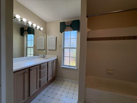 Tiny photo for 1322 Hidden Timbers Place, Tallahassee, FL 32312 (MLS # 399186)
