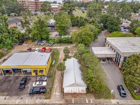 Tiny photo for 1614 S Monroe Street, Tallahassee, FL 32301 (MLS # 377118)