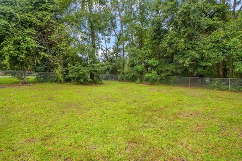 Tiny photo for 7674 Christy Cary Lane, Tallahassee, FL 32304 (MLS # 389486)