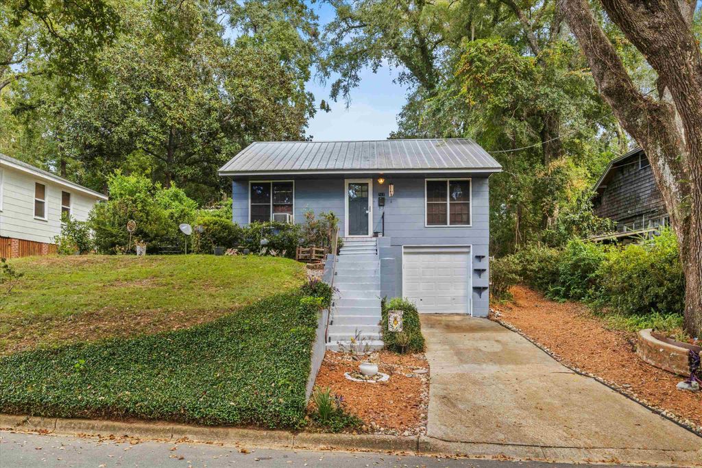 Photo of 513 Gunter Street, Tallahassee, FL 32308 (MLS # 391507)