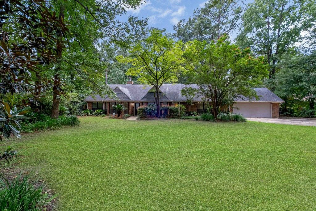 Photo of 8172 Blue Quill Trail, Tallahassee, FL 32312 (MLS # 390795)