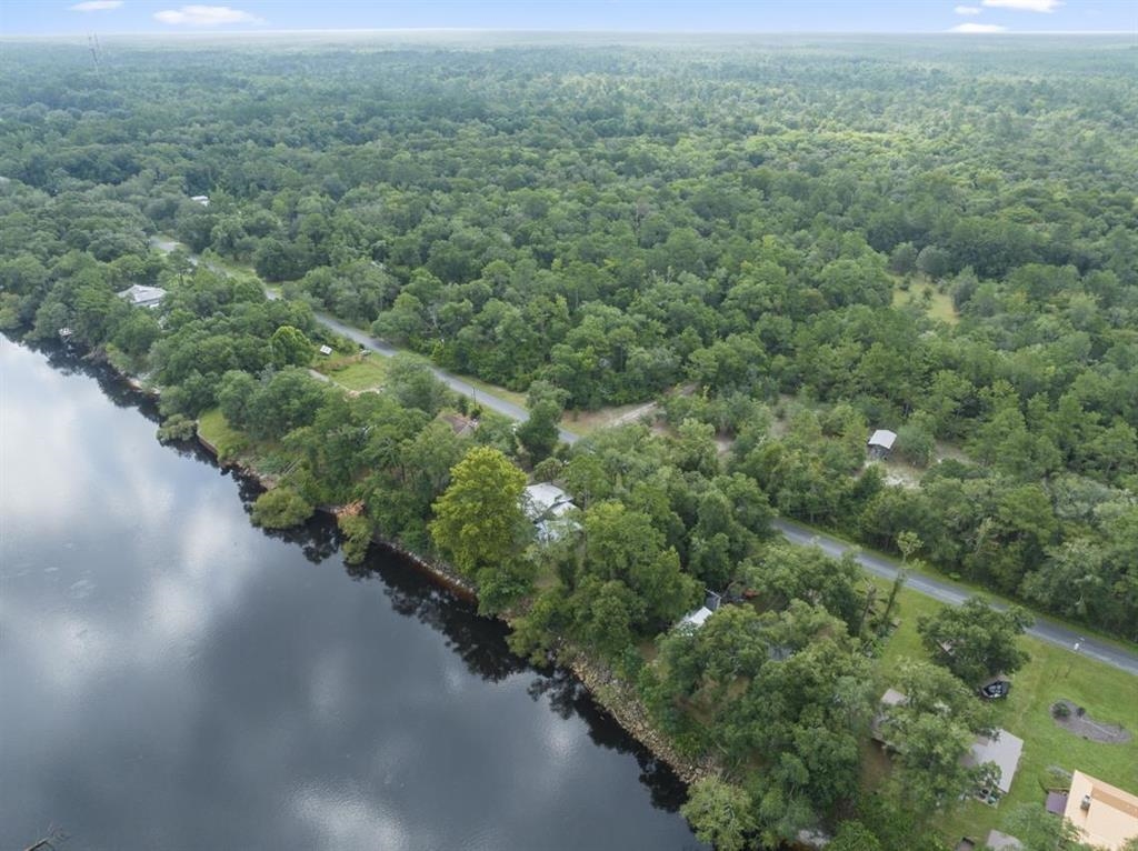 4833 Crooked Road