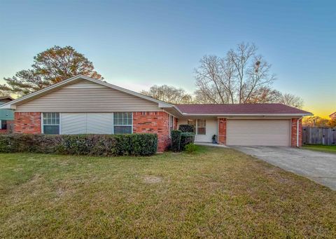 Photo of 2304 Clara Kee Boulevard, Tallahassee, FL 32303 (MLS # 394600)