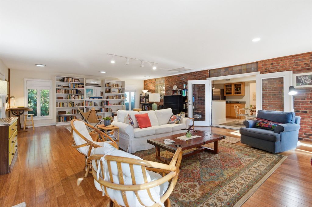 Photo of 1613 Wekewa Nene, Tallahassee, FL 32301 (MLS # 398110)