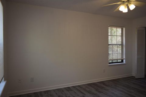 Tiny photo for 815 Timbers Court, Tallahassee, FL 32304 (MLS # 397082)