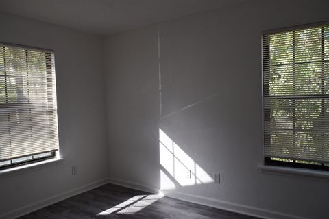 Tiny photo for 815 Timbers Court, Tallahassee, FL 32304 (MLS # 397082)