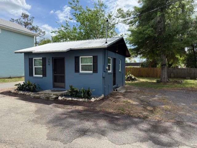 Photo of 754 Parklawn Circle, Tallahassee, FL 32304 (MLS # 402975)