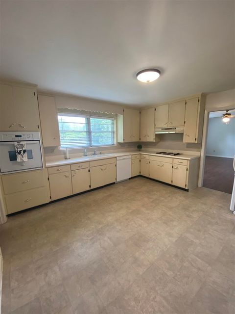 Tiny photo for 1006 IVANHOE RD, Tallahassee, FL 32312 (MLS # 399492)