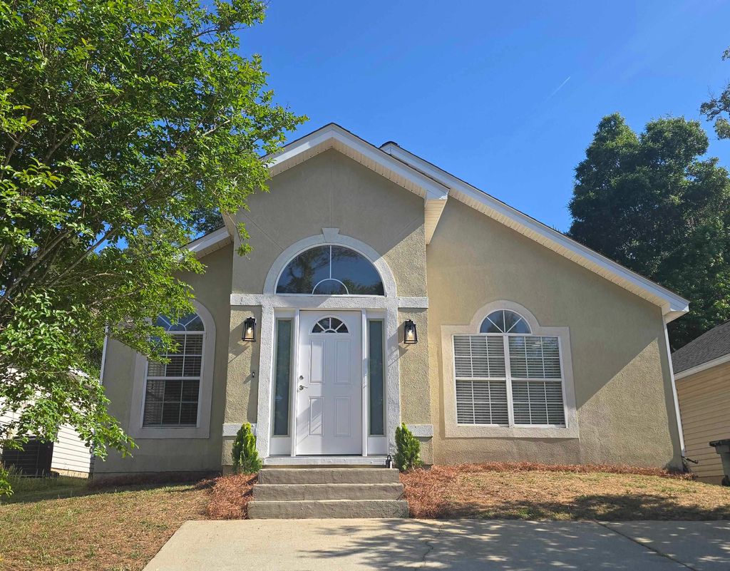 Photo of 2956 VIKING Way, Tallahassee, FL 32308 (MLS # 399092)