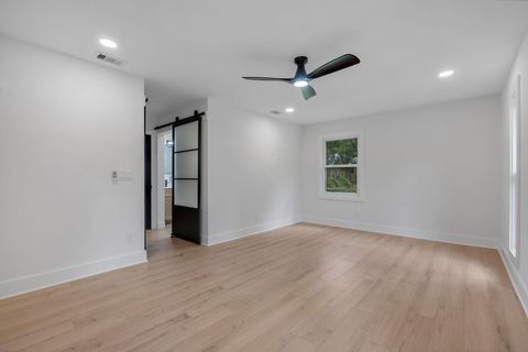 Tiny photo for 422 Waverly Road, Tallahassee, FL 32312 (MLS # 401144)